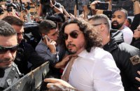 Модель, обвинившая Неймара в изнасиловании, заявила о краже его адвокатом главных улик