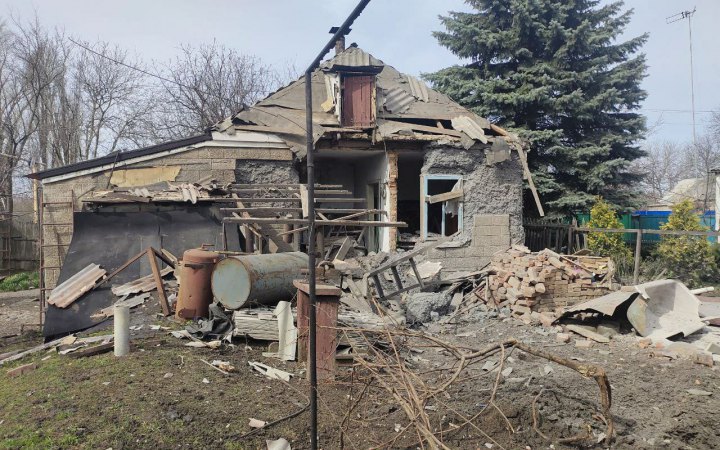 В результате обстрелов в Донецкой области погибли три человека, еще восемь пострадали