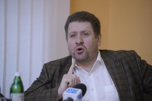 Сегодняшний день в парламенте напомнил бой Кличко-Поветкин, - политолог