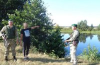 Пограничники задержали трех кубинцев, которые нелегально попали в Украину через реку в Сумской области