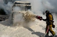 У Слов’янську російський дрон вдарив по вантажівці з пальним на АЗС