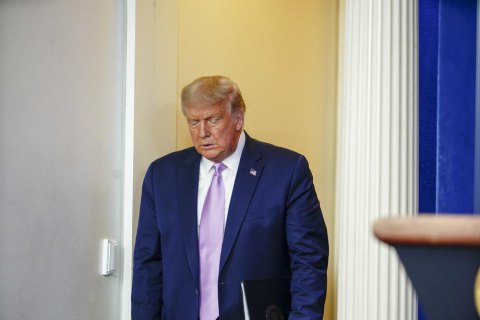 Трамп признал поражение на выборах, но утверждает, что они были "сфальсифицированы"