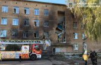Головне за ніч та ранок четверга, 1 жовтня: атака на Одесу, удари по школі і мосту в Києві, майже 210 боєзіткнень