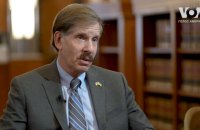 "Мисливець за нацистами" з Мін'юсту США пообіцяв шукати усіх, хто вчиняв воєнні злочини в Україні 