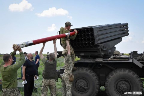 В Україні успішно випробували новий реактивний снаряд "Тайфун-1"