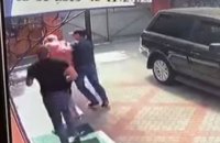 ​В Запорожье во дворе собственного дома убит криминальный авторитет "Петрик"