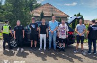 Мешканку Закарпаття спіймали при спробі вивезти нелегалів за кордон