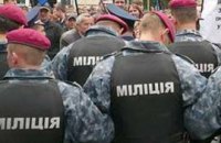 На улицы Западной Украины выпустили внутренние войска
