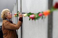 Германия отмечает 23-ю годовщину падения Берлинской стены