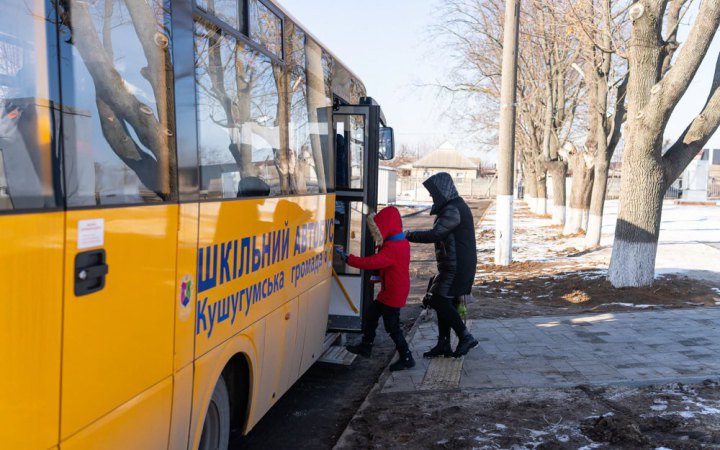 Кабмін розподілив 2 млрд гривень на закупівлю шкільних автобусів