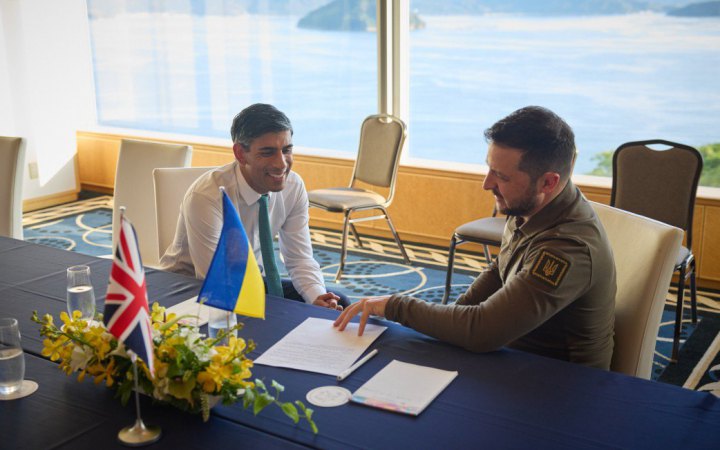Сунак у Хіросімі привітав Зеленського з F-16: "Ти це зробив"