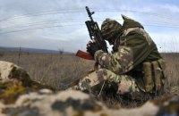 Военный погиб, семь ранены за сутки на Донбассе
