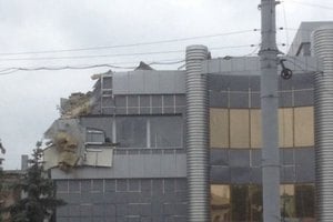 Луганский горсовет сообщил о раненых из-за артиллерийского обстрела