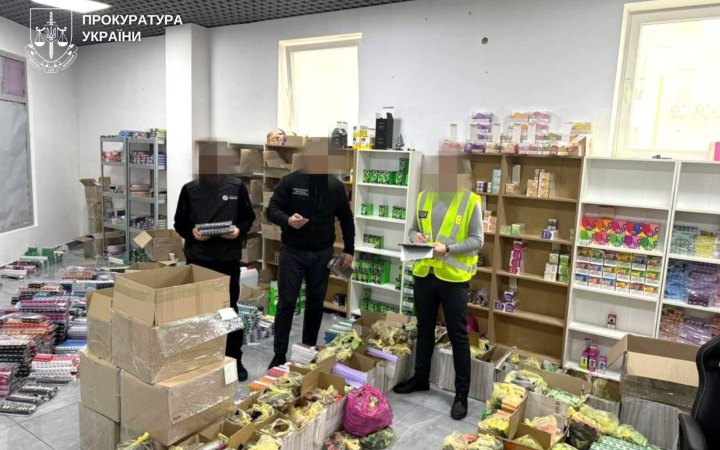 Правоохоронці заявили про ліквідацію виробництва фальсифікованих рідин для електронних сигарет
