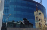 Низка "слуг народу" безкоштовно отримала офіси у пов'язаному з Коломойським бізнес-центрі, - "Схеми"