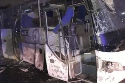 У пирамид Гизы в Египте подорвали автобус с туристами
