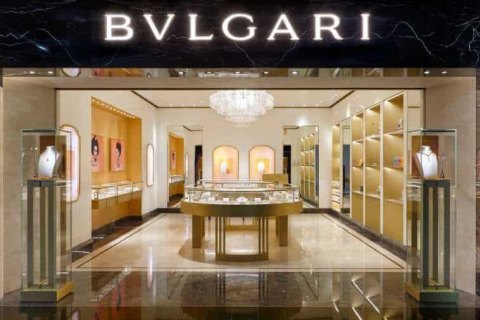 В Париже вооруженная группировка на 10 млн евро ограбила ювелирный дом Bvlgari
