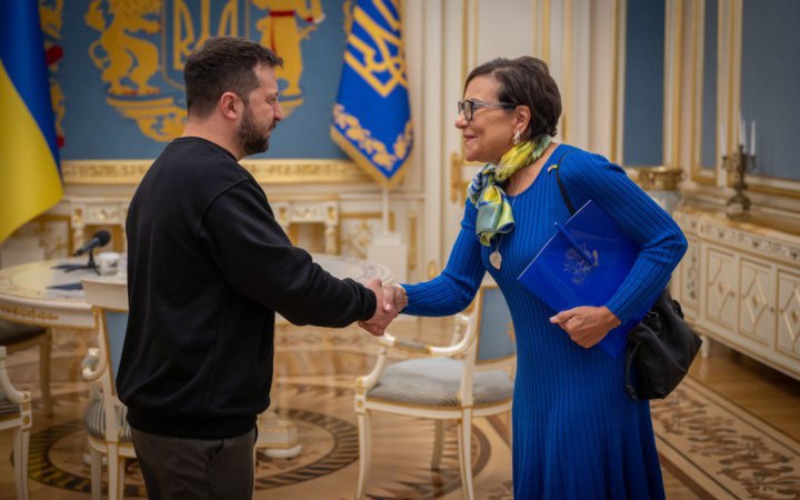 Зеленський зустрівся зі спецпредставницею США Пріцкер