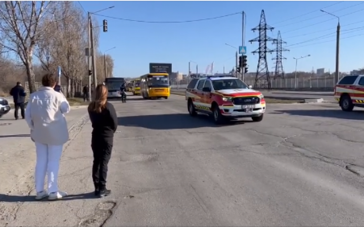 Колона з 24 автобусів виїхала із Запоріжжя до Бердянська, – голова ОВА