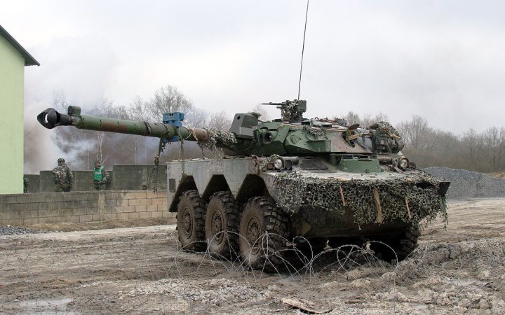 Франція передасть Україні бойові броньовані машини