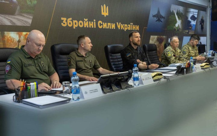 Сирський офіційно передав повноваження Головнокомандувача Михайлу Драпатому
