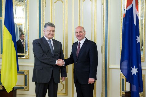 Порошенко провел встречу с главой Сената Австралии