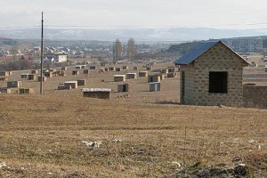 Ночью в Крыму неизвестные разгромили 100 татарских домов