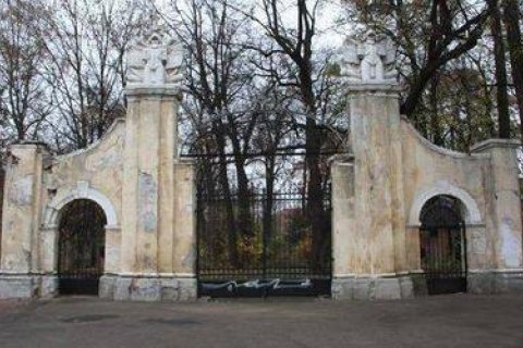 Дворец Потоцких в Ивано-Франковске перешел в коммунальную собственность