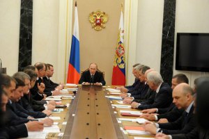Путин провел совещание с силовиками по ситуации в Украине