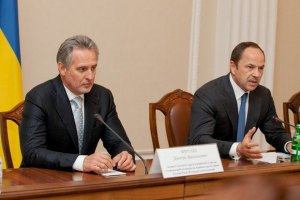 Фирташ открестился от причастности к партии Тигипко
