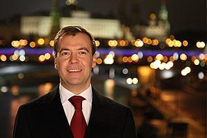 Медведев еще раз поздравил Януковича