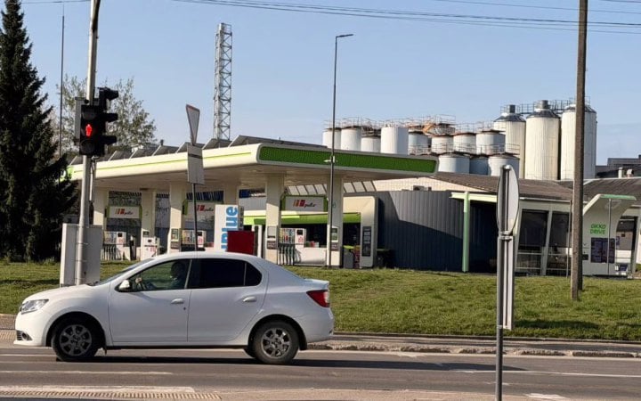 Слідом за соляркою: чому ціни на бензин в Україні знову б'ють історичний рекорд