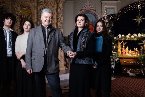 Порошенко поздравил украинцев с Рождеством