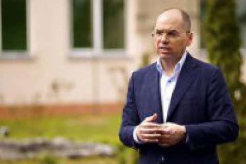 Степанов объяснил, почему в супермаркетах запретили продажу батареек и носков