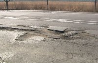 Азаров не видел апокалипсиса на новых дорогах
