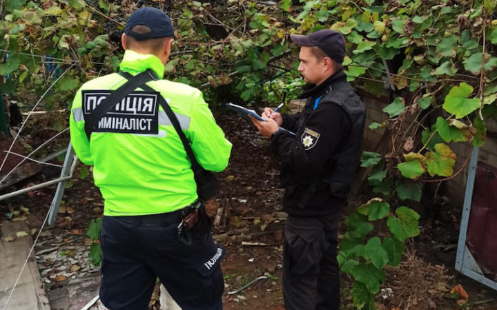 У звільненому селі Харківської області в підвалі виявили два муміфікованих тіла