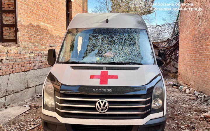 У Запорізькій області ворог атакував дроном волонтерську автівку