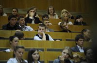 Горлівський інститут іноземних мов переїжджає в Артемівськ