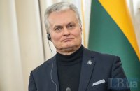 Науседа пропонує змінити правила надання білорусам посвідок на проживання