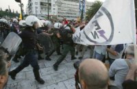 Греческие студенты захватили студию государственного телеканала