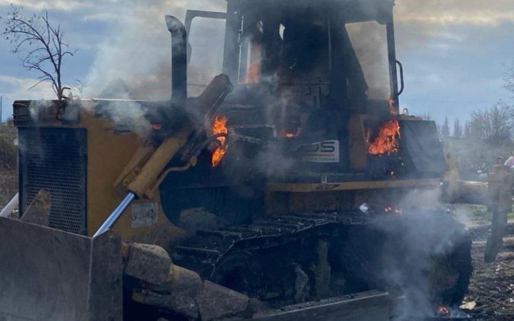 На Дніпропетровщині через ворожі обстріли пошкоджене підприємство