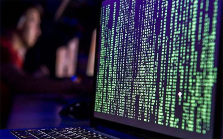 Bloomberg: російський хакер визнав провину у кібератаках на енергетичну інфраструктуру США й України
