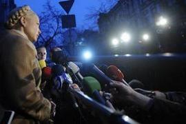 Тимошенко: "Янукович везет порожняк в столицу"