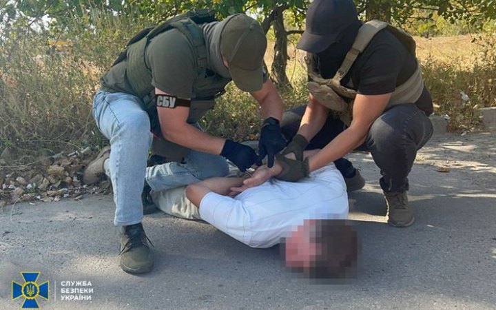 Антиукраїнське "підпілля" наводило ворожі ракети та керовані авіабомби на Херсон