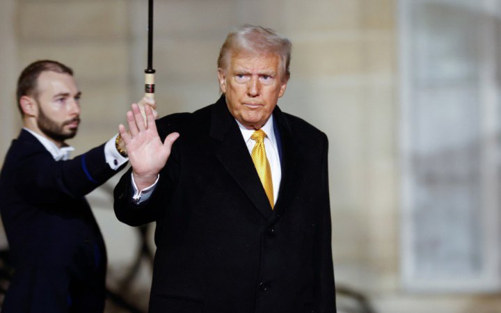 Гелікоптер Трампа небезпечно наблизився до пасажирського літака у Вашингтоні