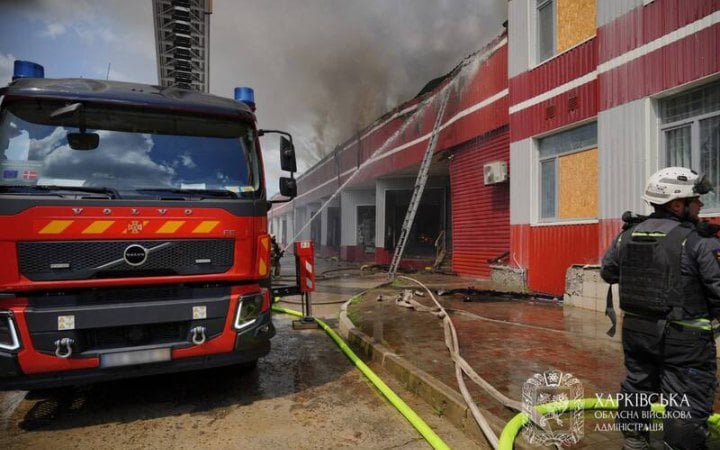 Росія поцілила у Харкові у склад місцевого видання, є поранений (оновлено)