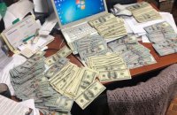 Советницу главы столичной РГА поймали на взятке в 650 тыс. грн