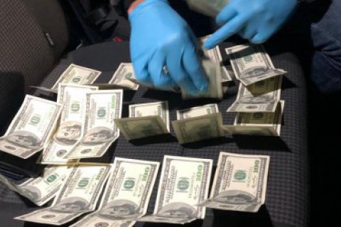 Заступник директора підприємства "Укроборонпрому" підозрюється у вимаганні хабара в іноземного партнера