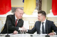 Зеленский в Нью-Йорке передал Эрдогану список из 450 украинских узников Кремля