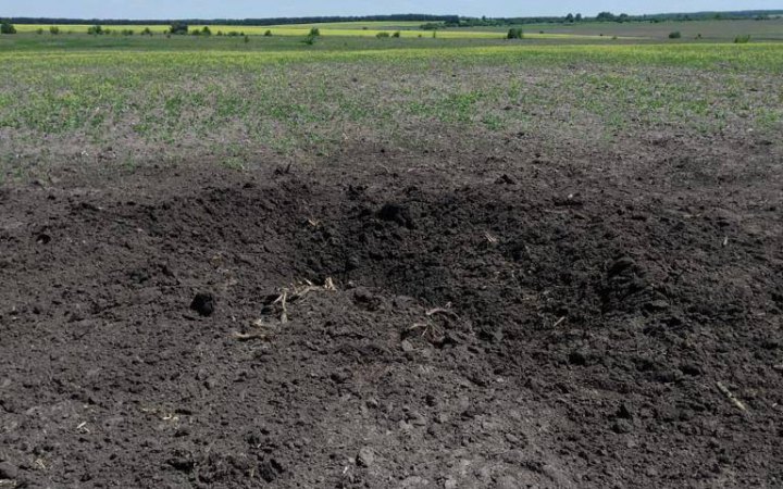 За сьогодні російська армія обстріляла вже три райони Сумської області. Пошкоджено цивільний обʼєкт